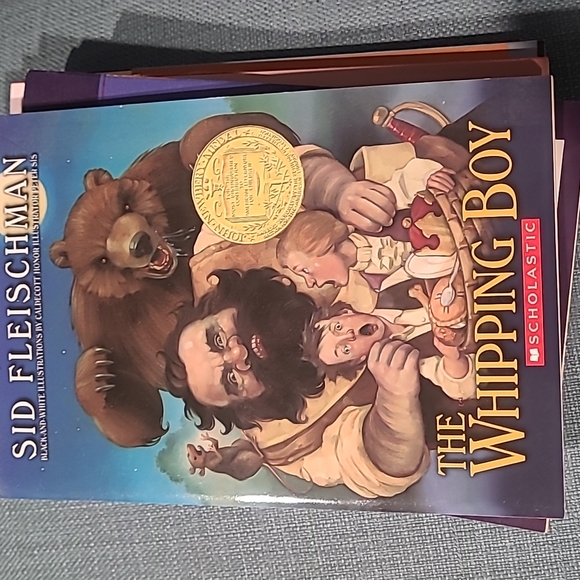 Lot of 5 Book Bundle, kids, Newbery Medal - Picture 10 of 11